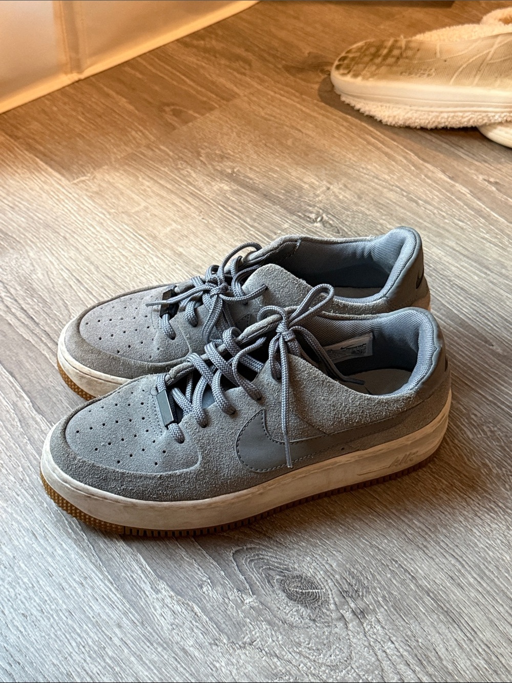 Nike Kids Grey Suede Low-Top Sneakers with Gum Outsole